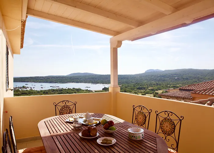 Baia De Bahas Marinella